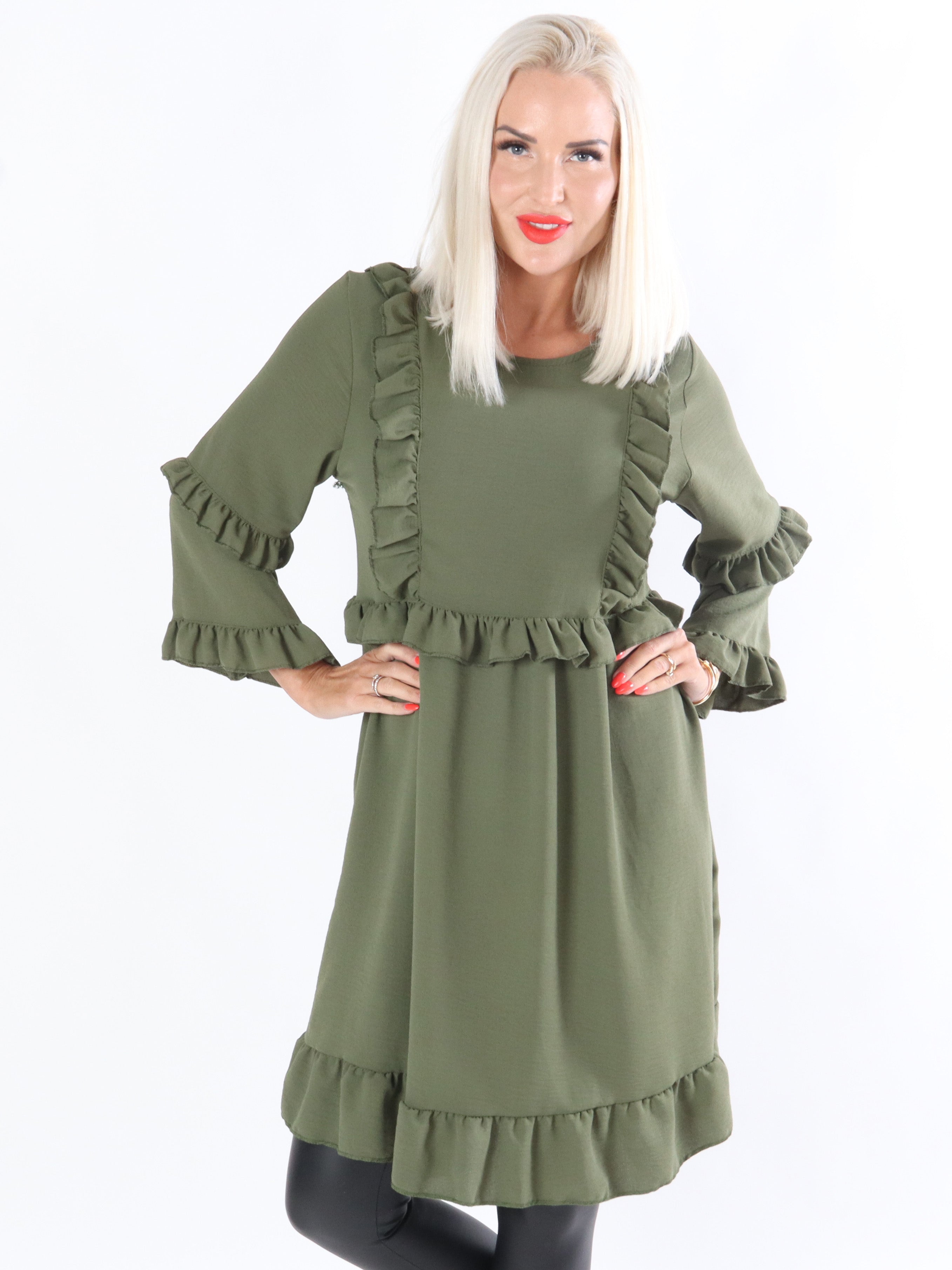 Thyra - Kjole i med flæsekanter foran